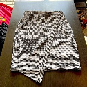 Asymmetrical black and white  skirt